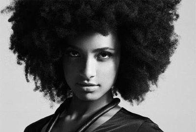 Esperanza Spalding - Crowned & Kissed
