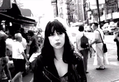 Dum Dum Girls - Coming Down