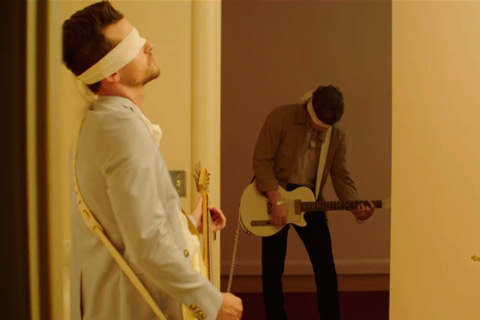 Kings Of Leon - Waste A Moment